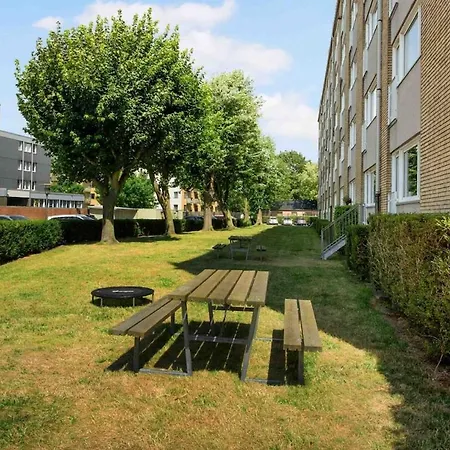 Διαμέρισμα Spacious 2-room Newly Renovated Quiet Area - 4min Metro To Old Town *